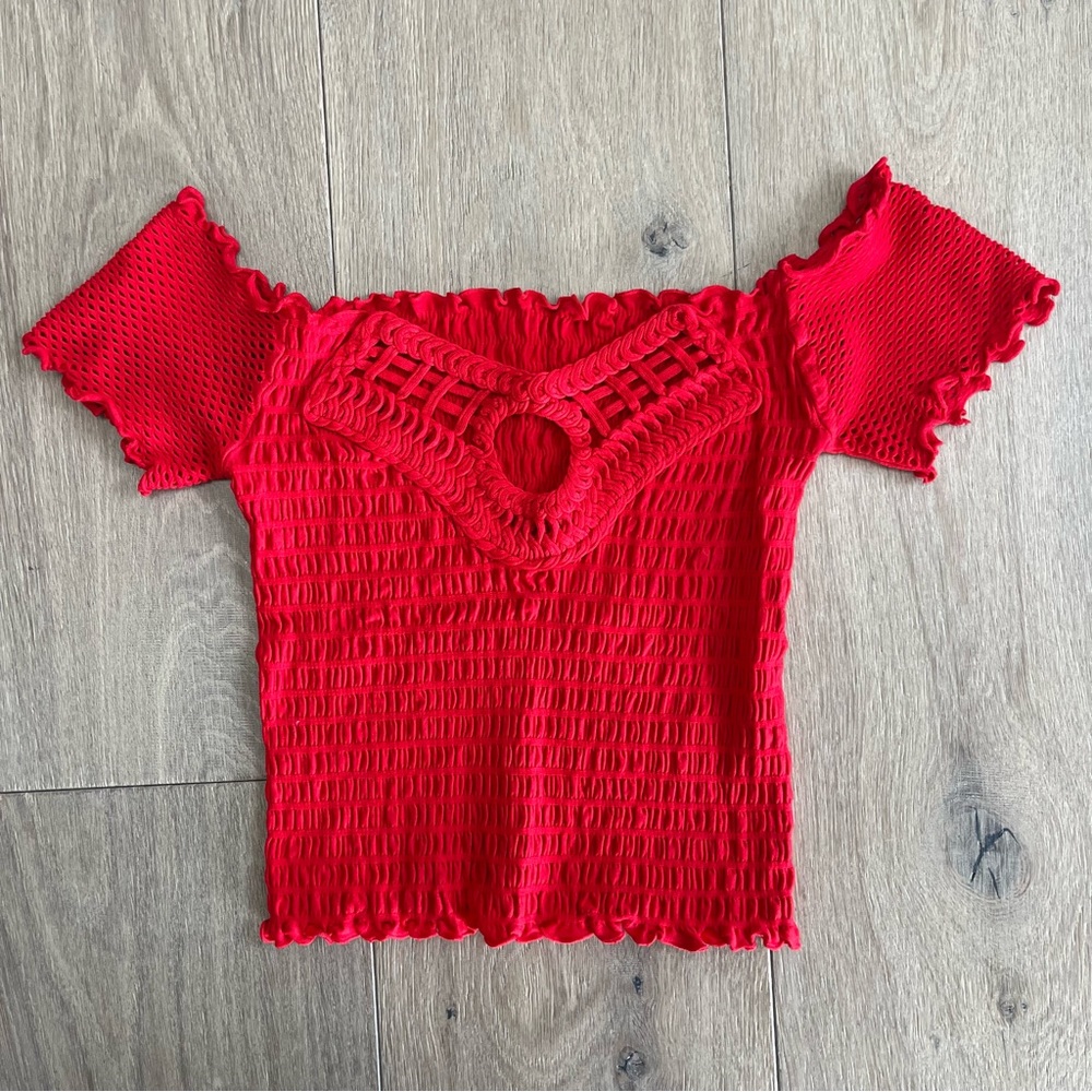 Red off the shoulder stretchy crop top